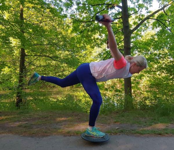 Personal Trainer Bielefeld Training auf dem Wackelbrett